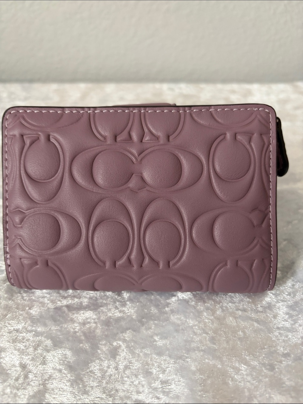 Coach Embossed Signature Leather Medium Corner Zip Wallet - Picture 2 of 9